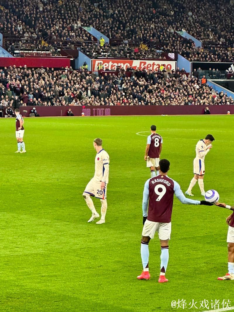 曼城维拉连胜紧逼阿森纳 利物浦切尔西曼联抢四激烈